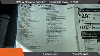 Volkswagen Jetta - Thumbnail 2