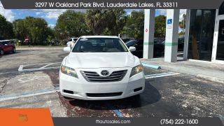 Toyota Camry - Thumbnail 12