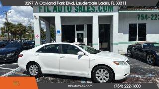 Toyota Camry - Thumbnail 8