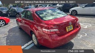 Toyota Camry - Thumbnail 13