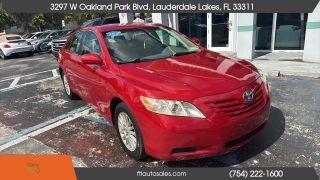 Toyota Camry - Thumbnail 18