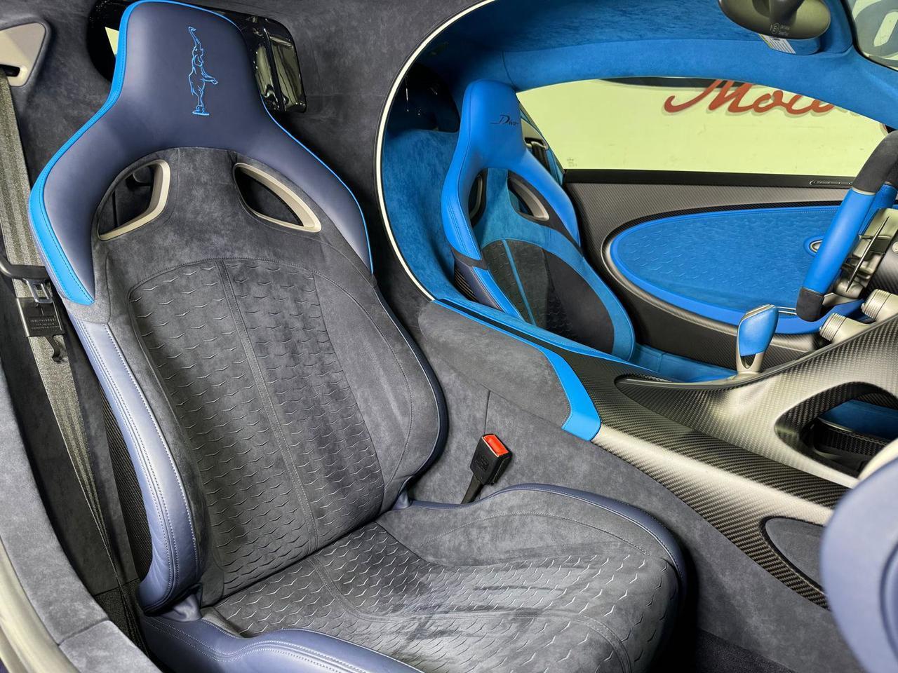 Bugatti Divo - Thumbnail 13