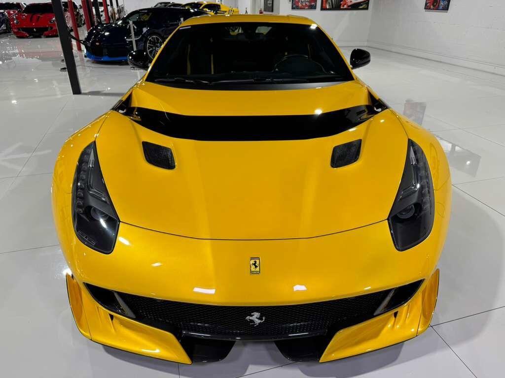 Ferrari F12tdf - Thumbnail 2