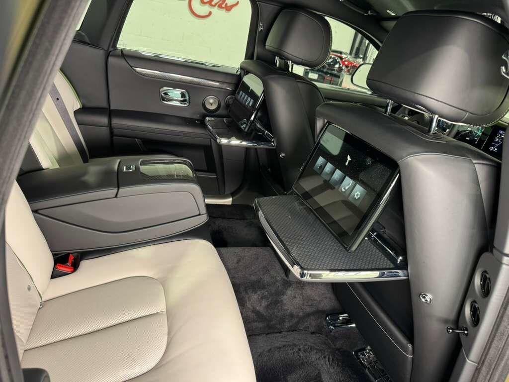 Rolls-Royce Ghost - Thumbnail 17