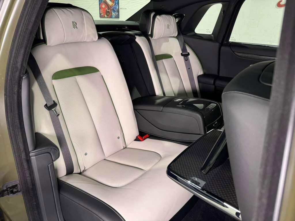 Rolls-Royce Ghost - Thumbnail 13