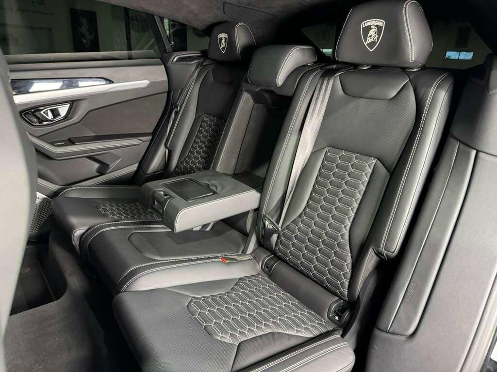 Lamborghini Urus - Thumbnail 12