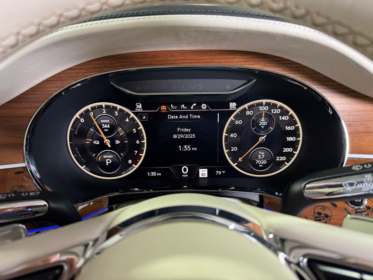 Bentley Flying Spur - Thumbnail 20