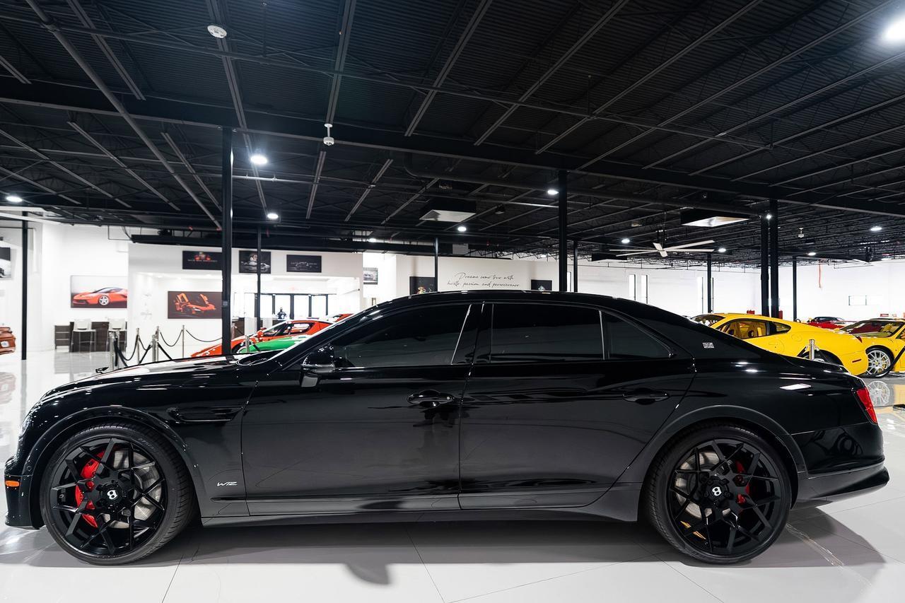 Bentley Flying Spur - Thumbnail 4