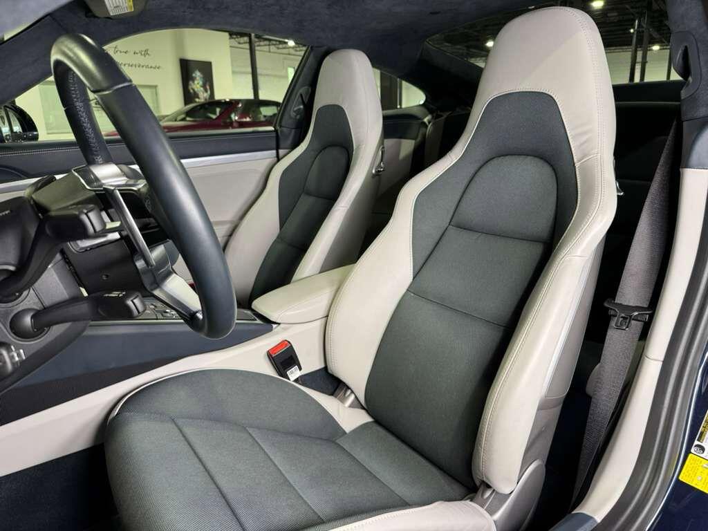 Porsche 911 - Thumbnail 10