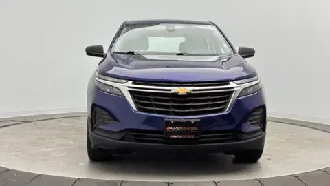 Chevrolet Equinox Ls - Thumbnail 3