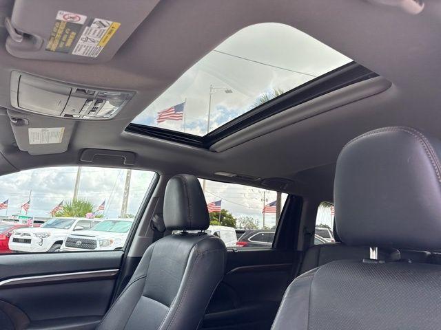 Toyota Highlander Limited In Hollywood Fl | 5Tdykrfh9Gs183484 | Toyota Of Hollywood'S Amazinn Used Cars - Thumbnail 18
