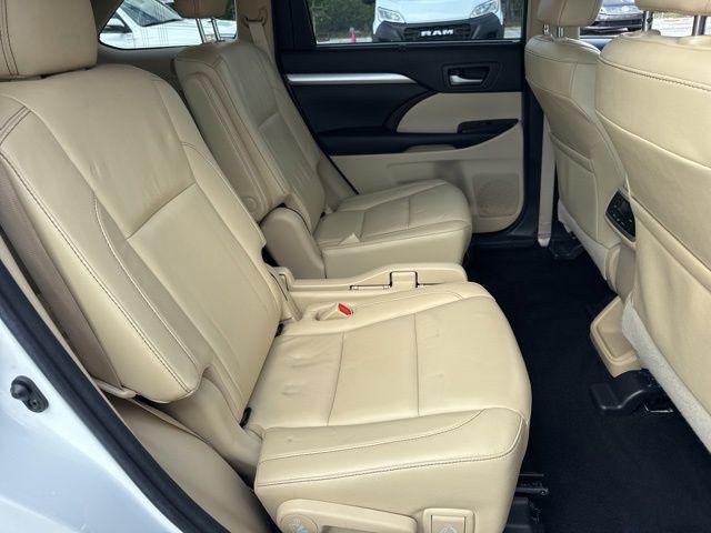 Toyota Highlander Se In Hollywood Fl | 5Tdkzrfh3Js265168 | Toyota Of Hollywood'S Amazinn Used Cars - Thumbnail 14