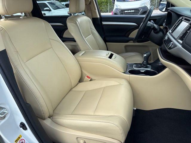 Toyota Highlander Se In Hollywood Fl | 5Tdkzrfh3Js265168 | Toyota Of Hollywood'S Amazinn Used Cars - Thumbnail 15