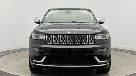 Jeep Grand Cherokee Summit - Thumbnail 3