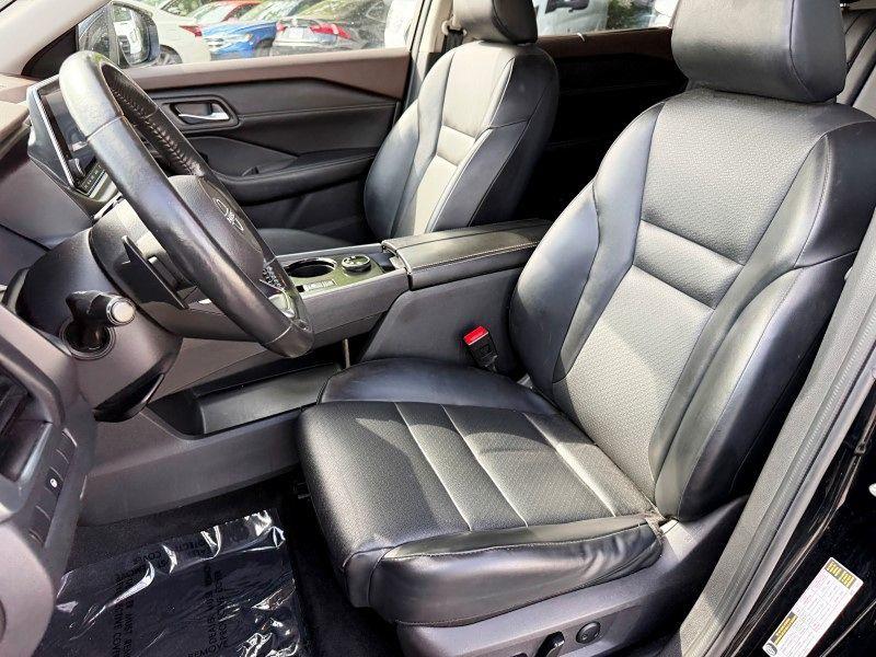 Nissan Rogue Sv - Thumbnail 14