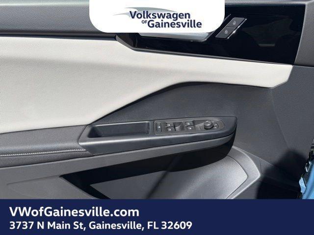 Volkswagen Taos S Fwd Sport Utility - Thumbnail 11