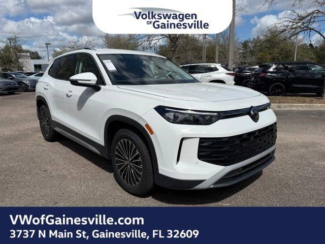 Volkswagen Tiguan S Fwd Sport Utility - Thumbnail 2