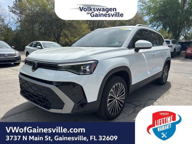 Volkswagen Taos Se Fwd Sport Utility - Thumbnail 3