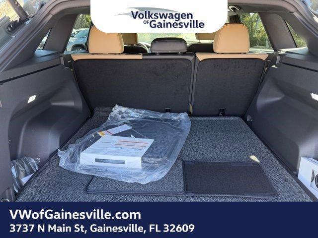 Volkswagen Atlas Cross Sport 2.0T Se W/Technology Fwd Sport Utility - Thumbnail 8