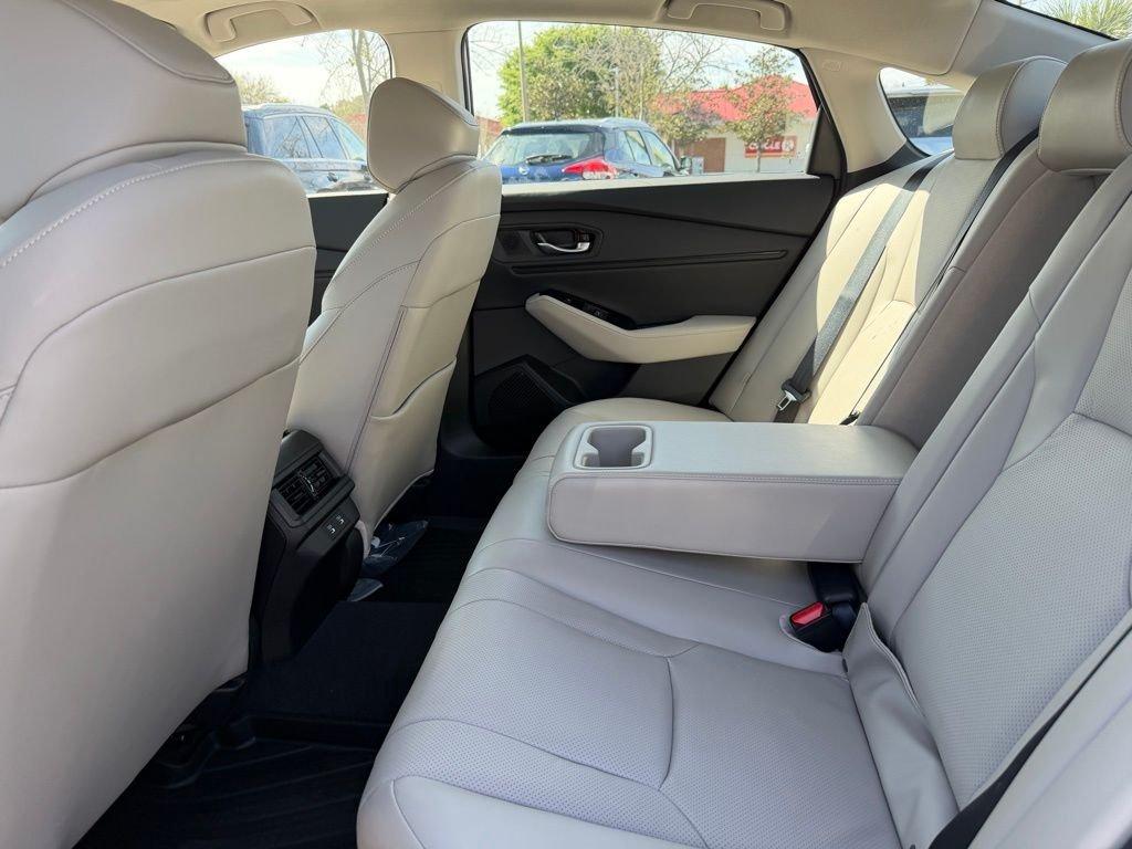 Honda Accord Hybrid Touring - Thumbnail 8