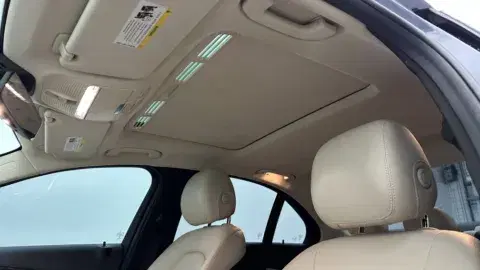 Mercedes-Benz C-Class C 300 - Thumbnail 5