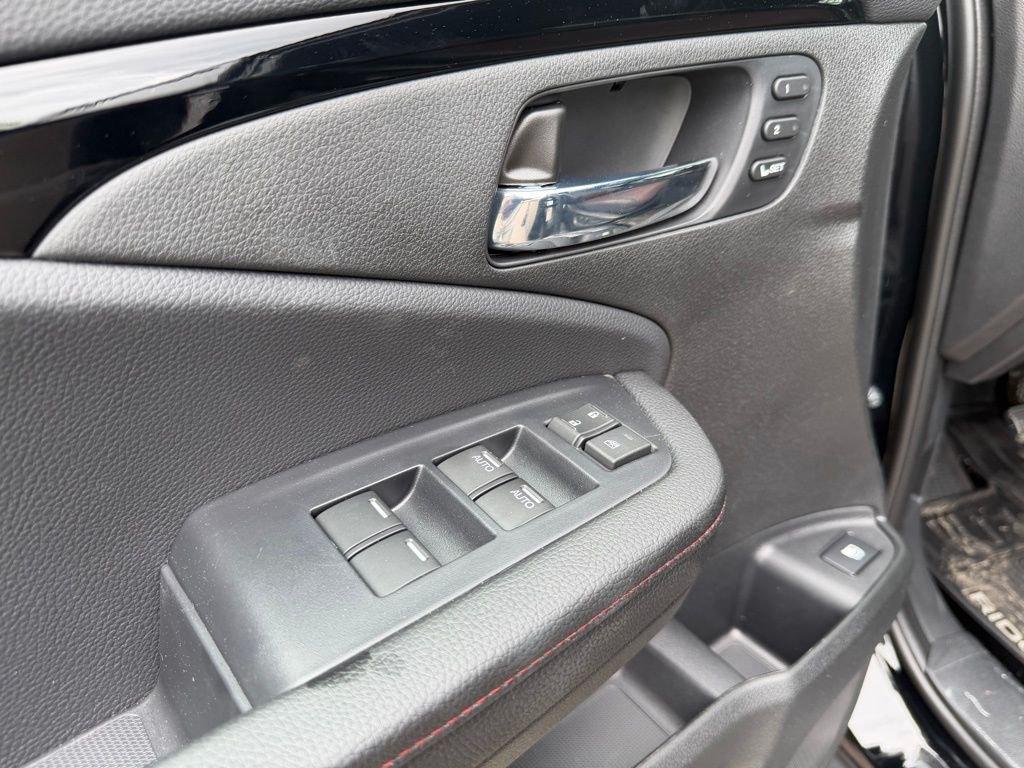 Honda Ridgeline Black Edition - Thumbnail 17