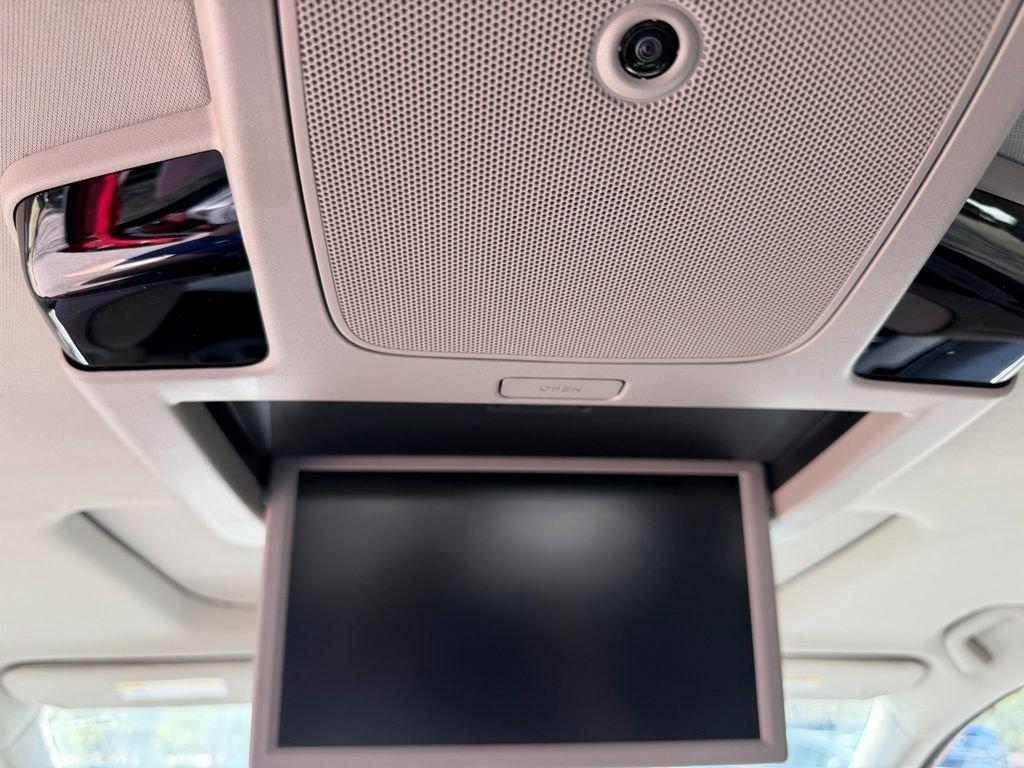 Honda Odyssey Elite - Thumbnail 10