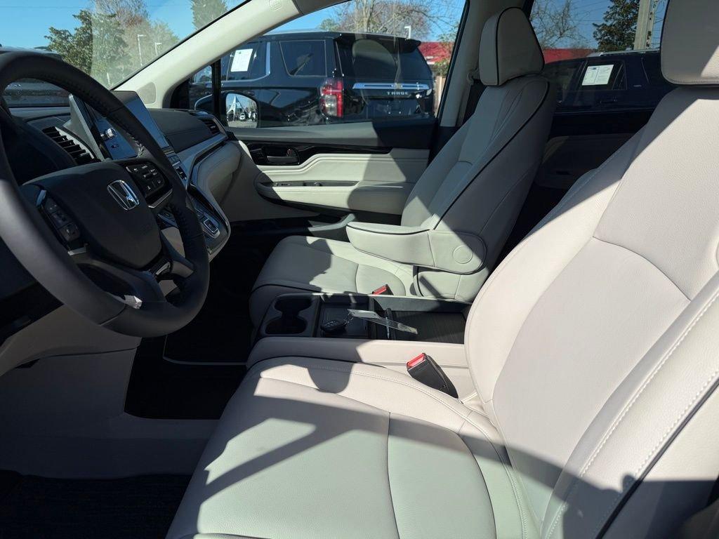 Honda Odyssey Touring - Thumbnail 16