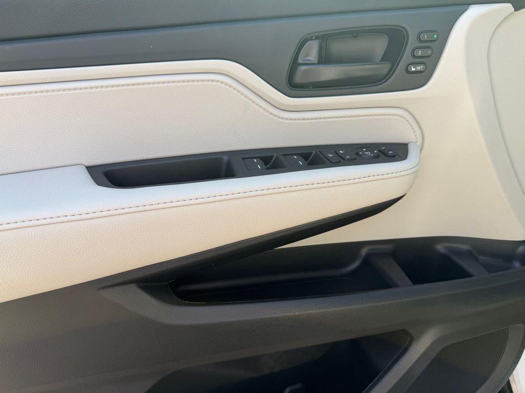 Honda Odyssey Ex-L - Thumbnail 12