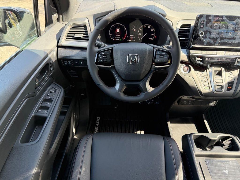 Honda Odyssey Sport-L - Thumbnail 14