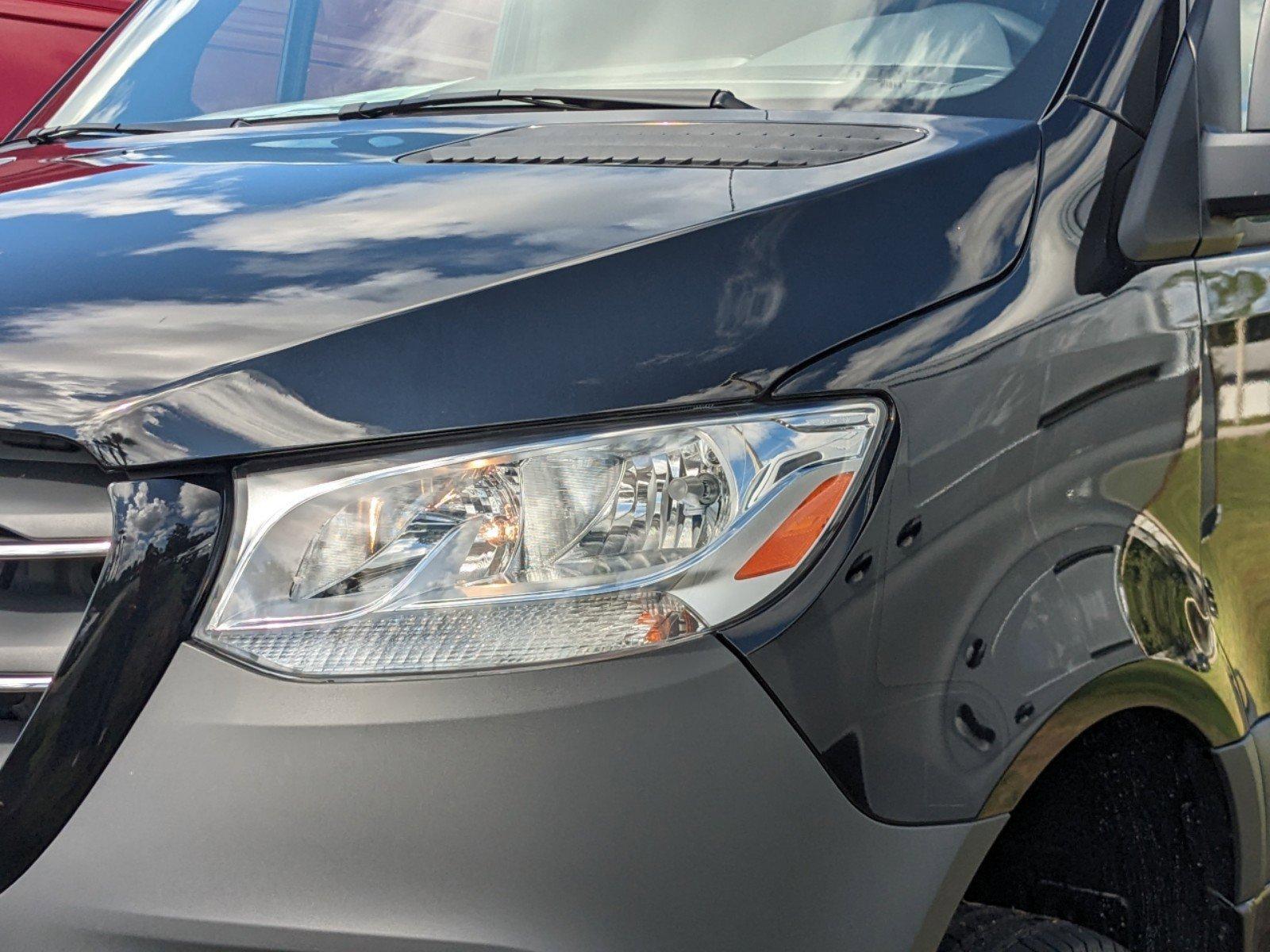 Mercedes-Benz Sprinter Cargo Van Van 170 Wb Awd - Thumbnail 8