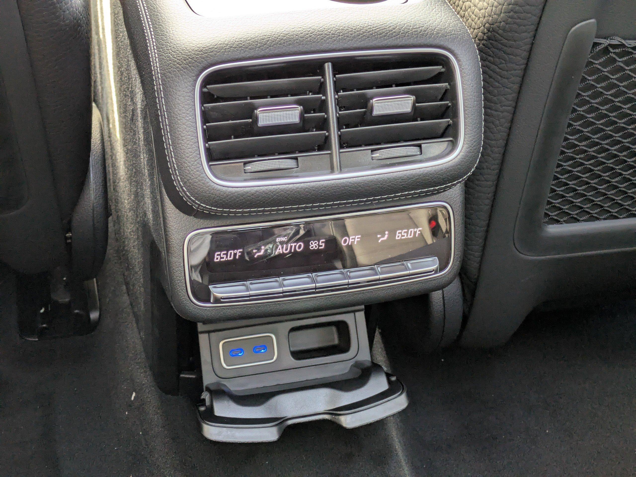 Mercedes-Benz Gls Suv 450 With Navigation & Awd - Thumbnail 18