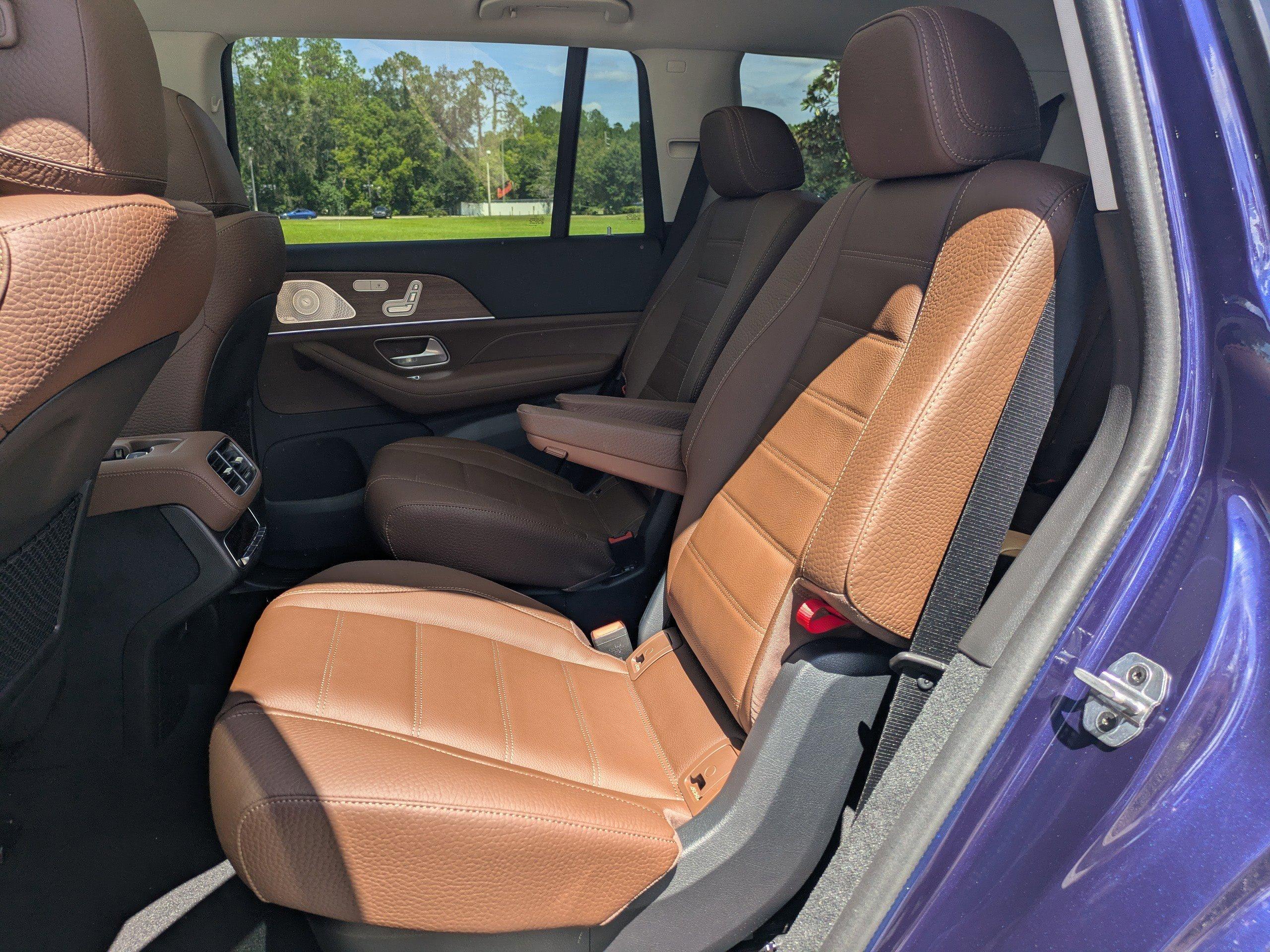 Mercedes-Benz Gls Suv 450 With Navigation & Awd - Thumbnail 16