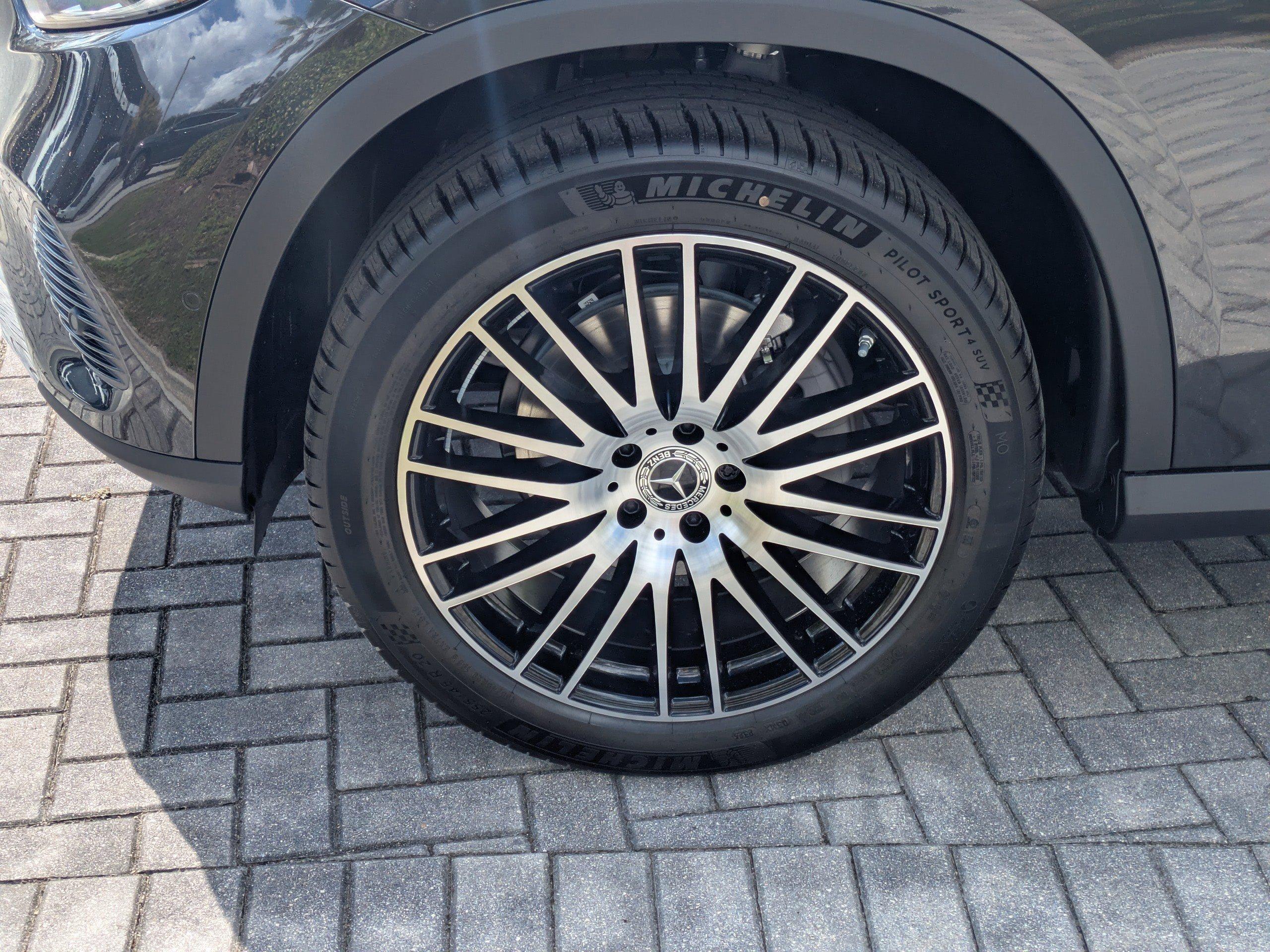 Mercedes-Benz Glc Suv 300 Awd - Thumbnail 4