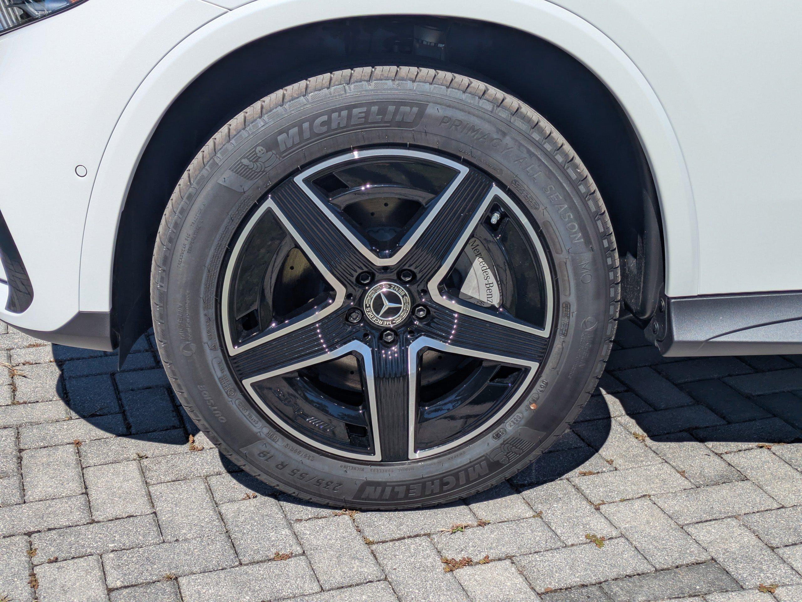 Mercedes-Benz Glc Suv 300 Awd - Thumbnail 4