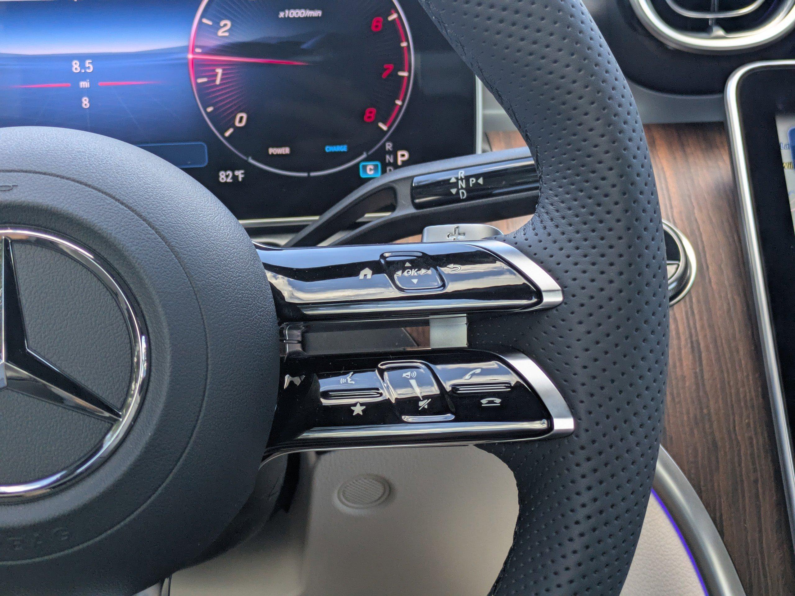 Mercedes-Benz Cle Convertible 300 With Navigation & Awd - Thumbnail 18