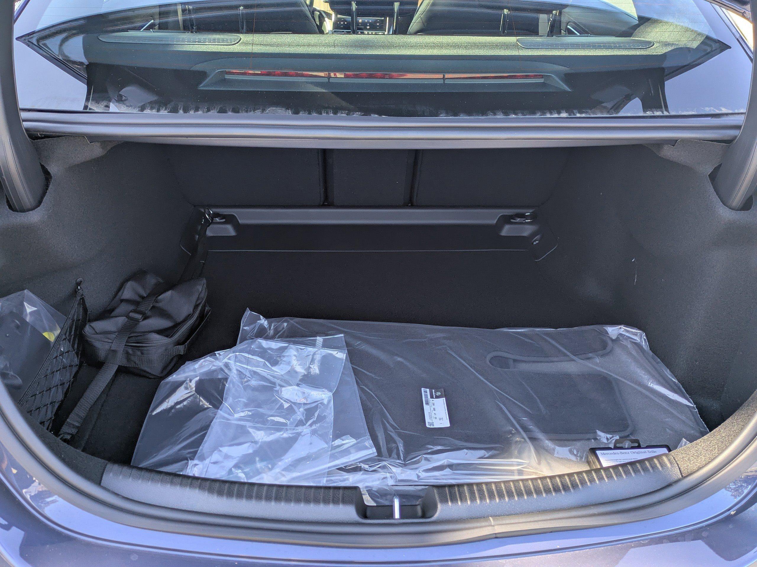 Mercedes-Benz C 300 Rwd Sedan - Thumbnail 13