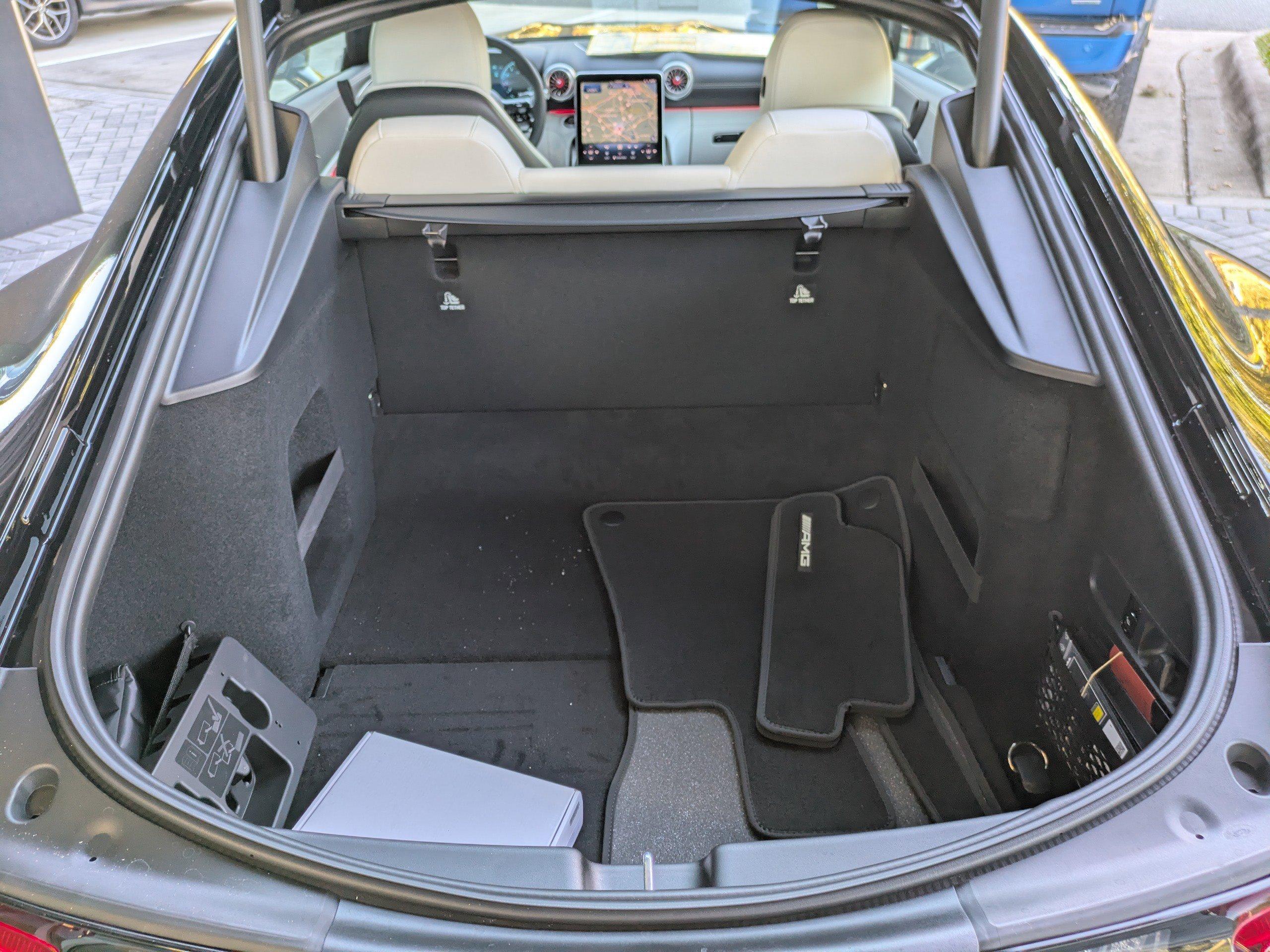 Mercedes-Benz Amg® Gt Coupe 55 Coupe With Navigation & Awd - Thumbnail 11