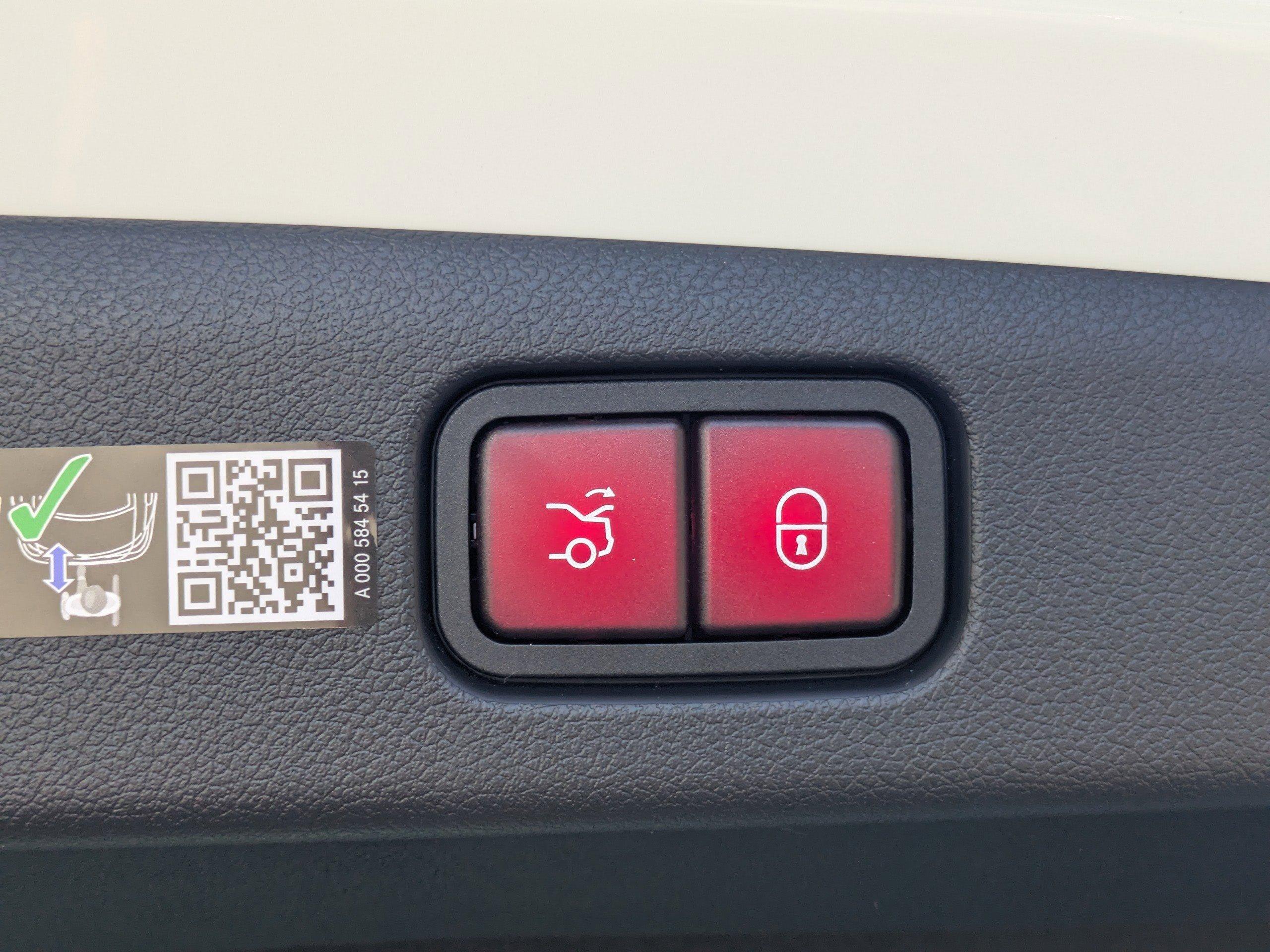 Mercedes-Benz Sedan E 350 With Navigation - Thumbnail 14