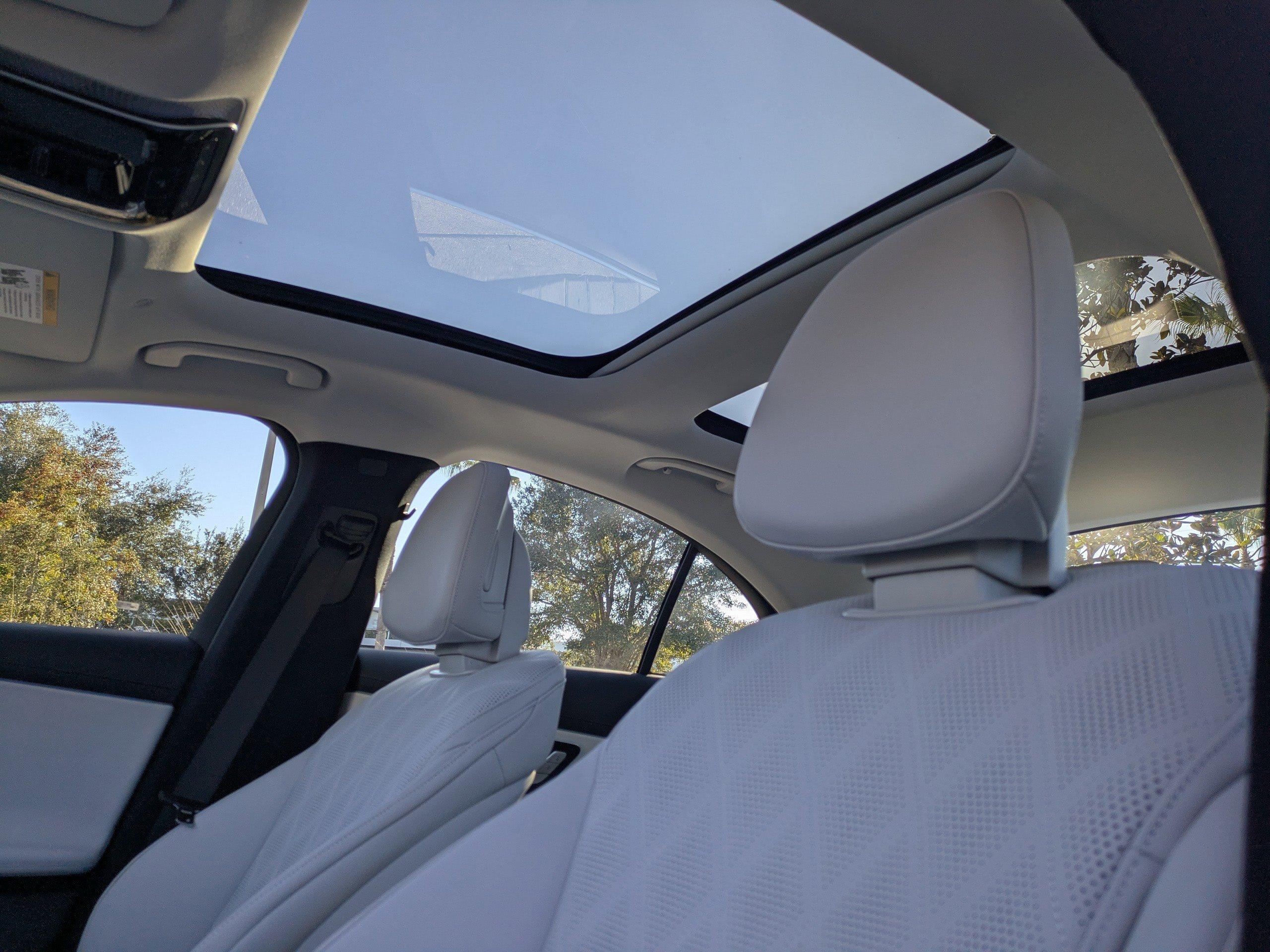 Mercedes-Benz Sedan E 450 With Navigation & Awd - Thumbnail 5