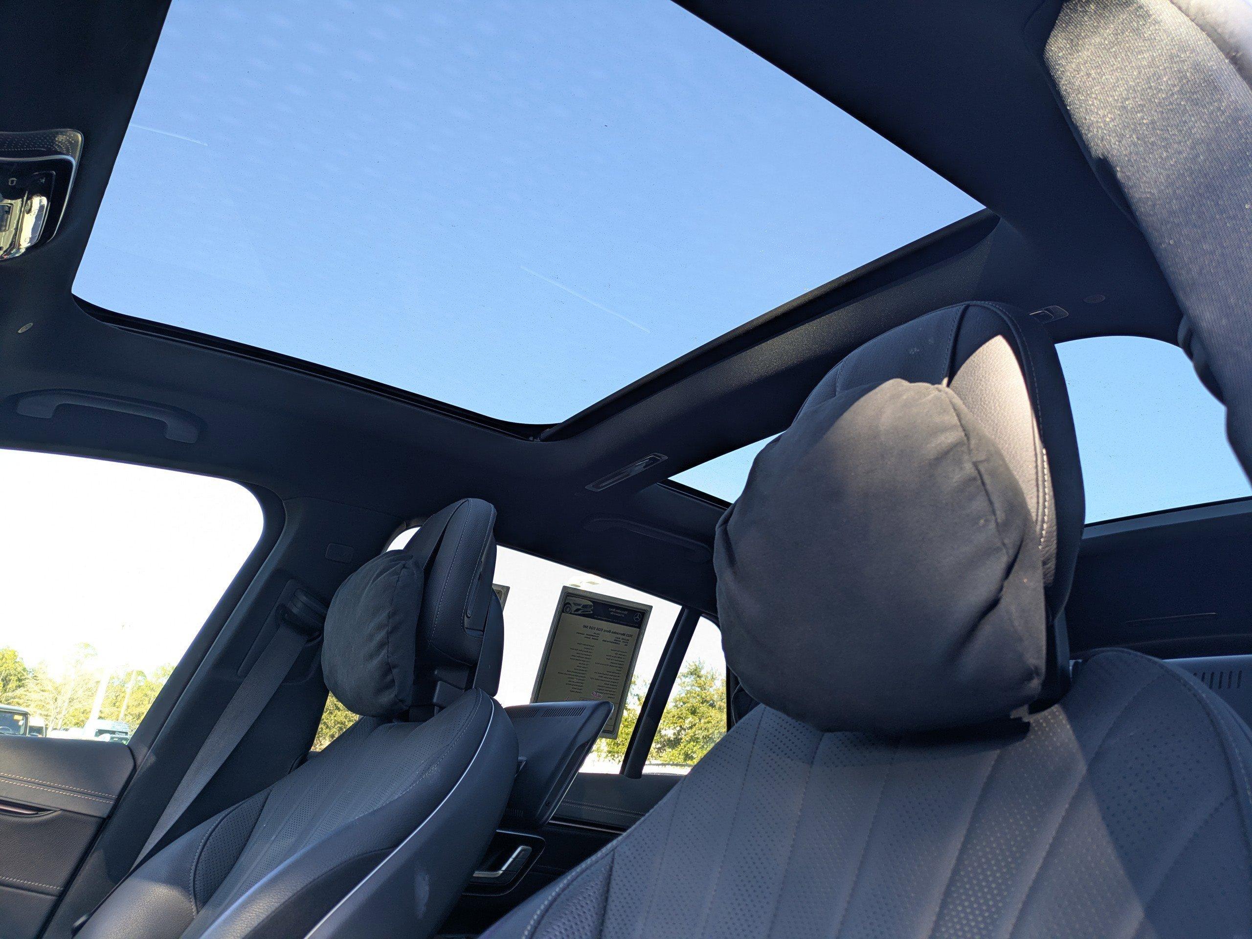 Mercedes-Benz Eqs Sport Utility 580 With Navigation & Awd - Thumbnail 5