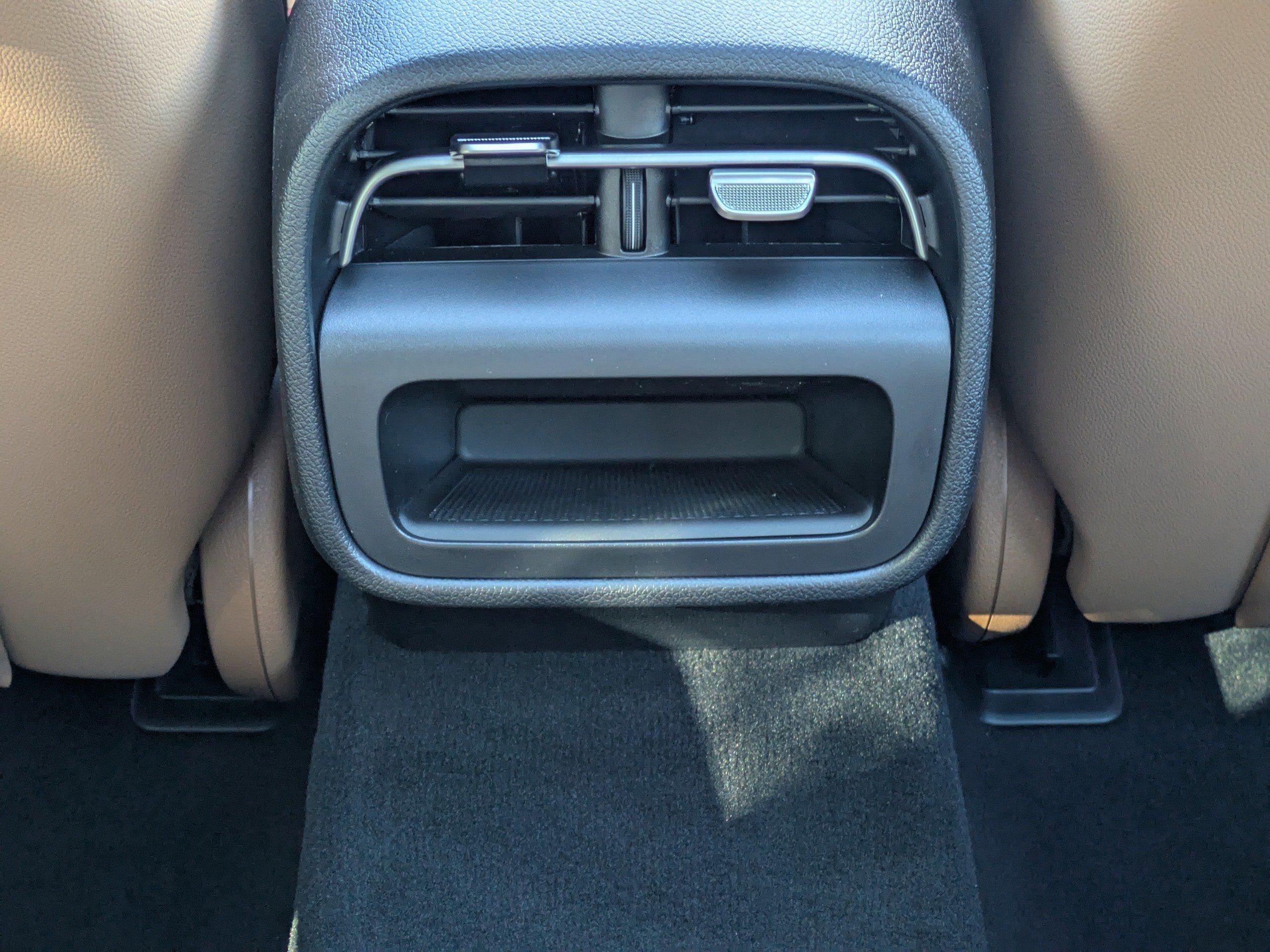 Mercedes-Benz Sedan E 350 With Navigation - Thumbnail 16