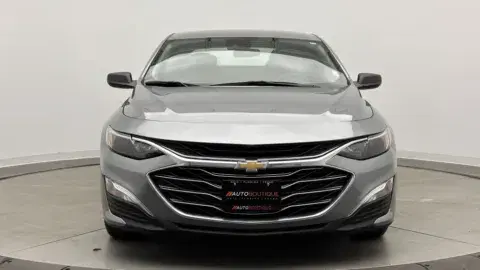 Chevrolet Malibu Ls - Thumbnail 3