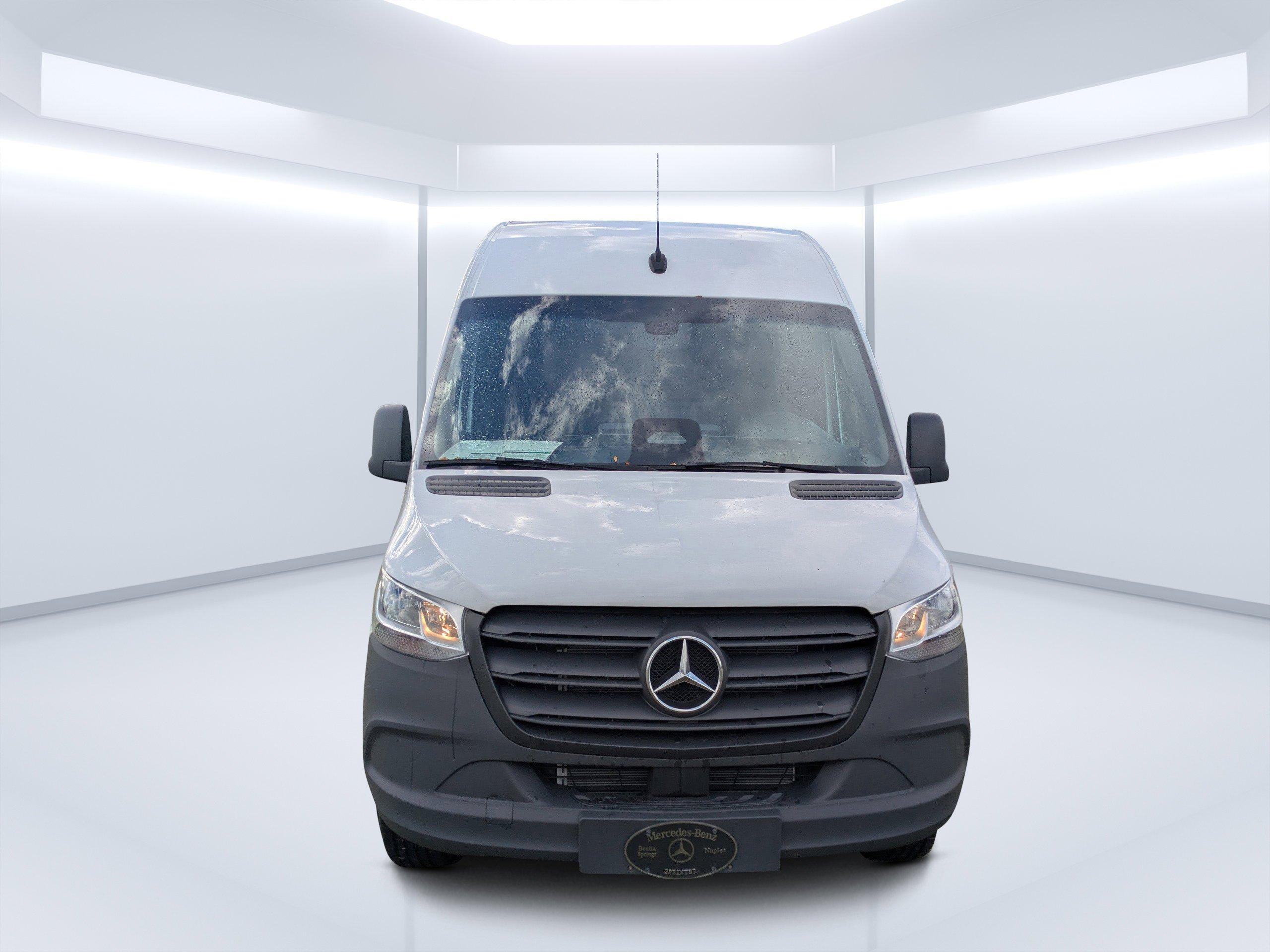 Mercedes-Benz Sprinter Cargo Van 170 Wb Rwd Van - Thumbnail 11