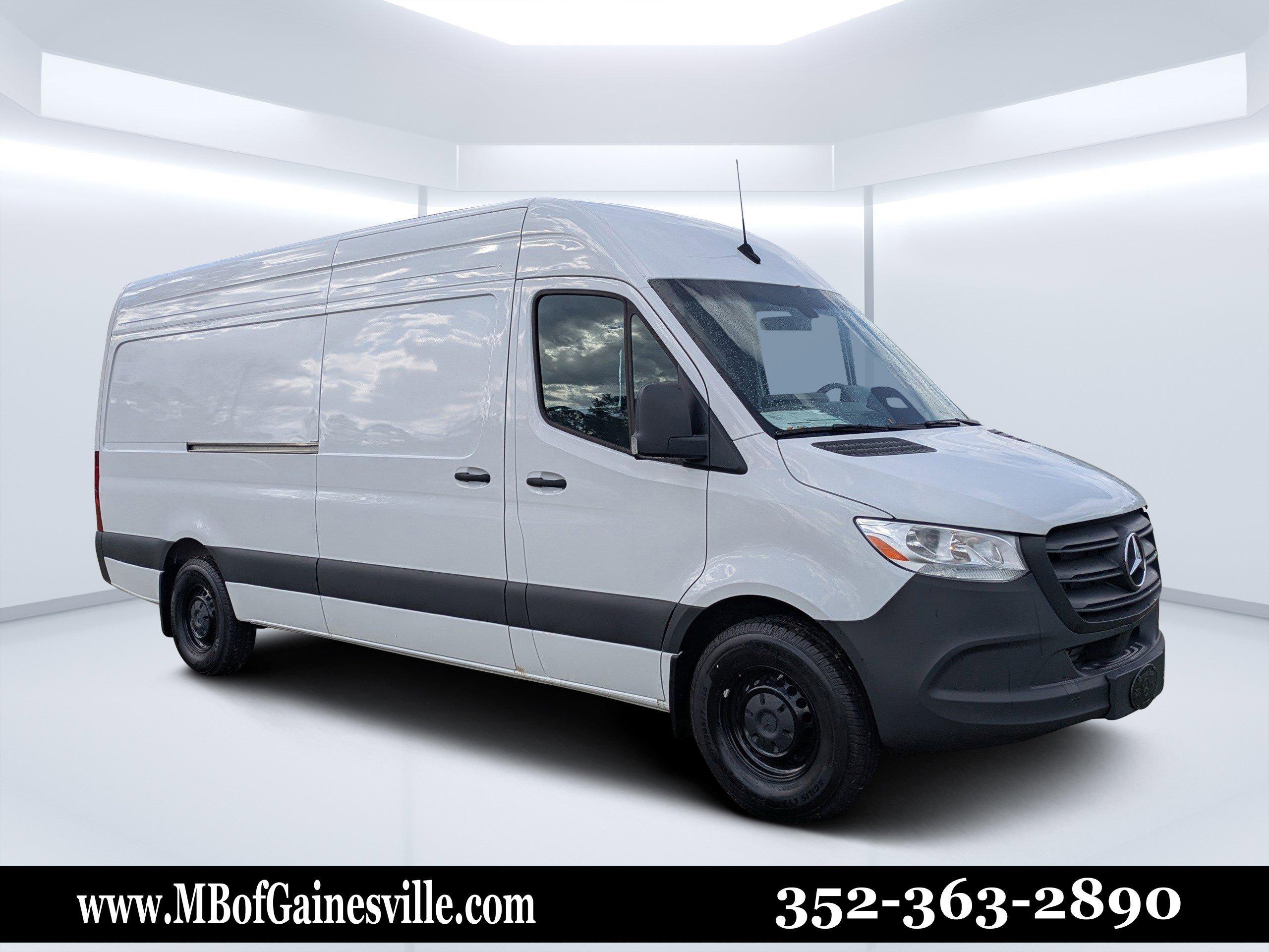 Mercedes-Benz Sprinter Cargo Van 170 Wb Rwd Van - Thumbnail 2