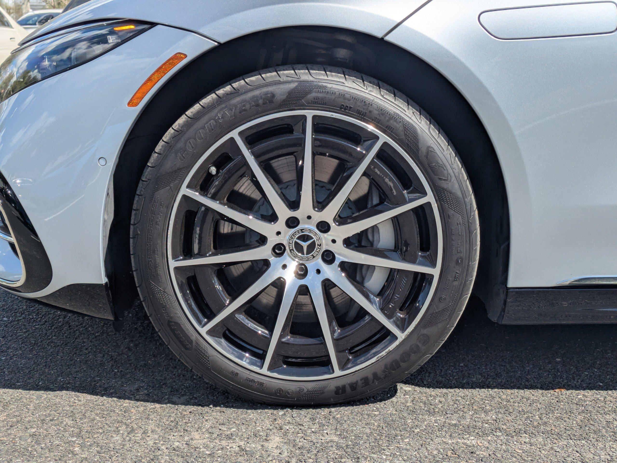 Mercedes-Benz Eqs 4Dr Car 450+ With Navigation - Thumbnail 11