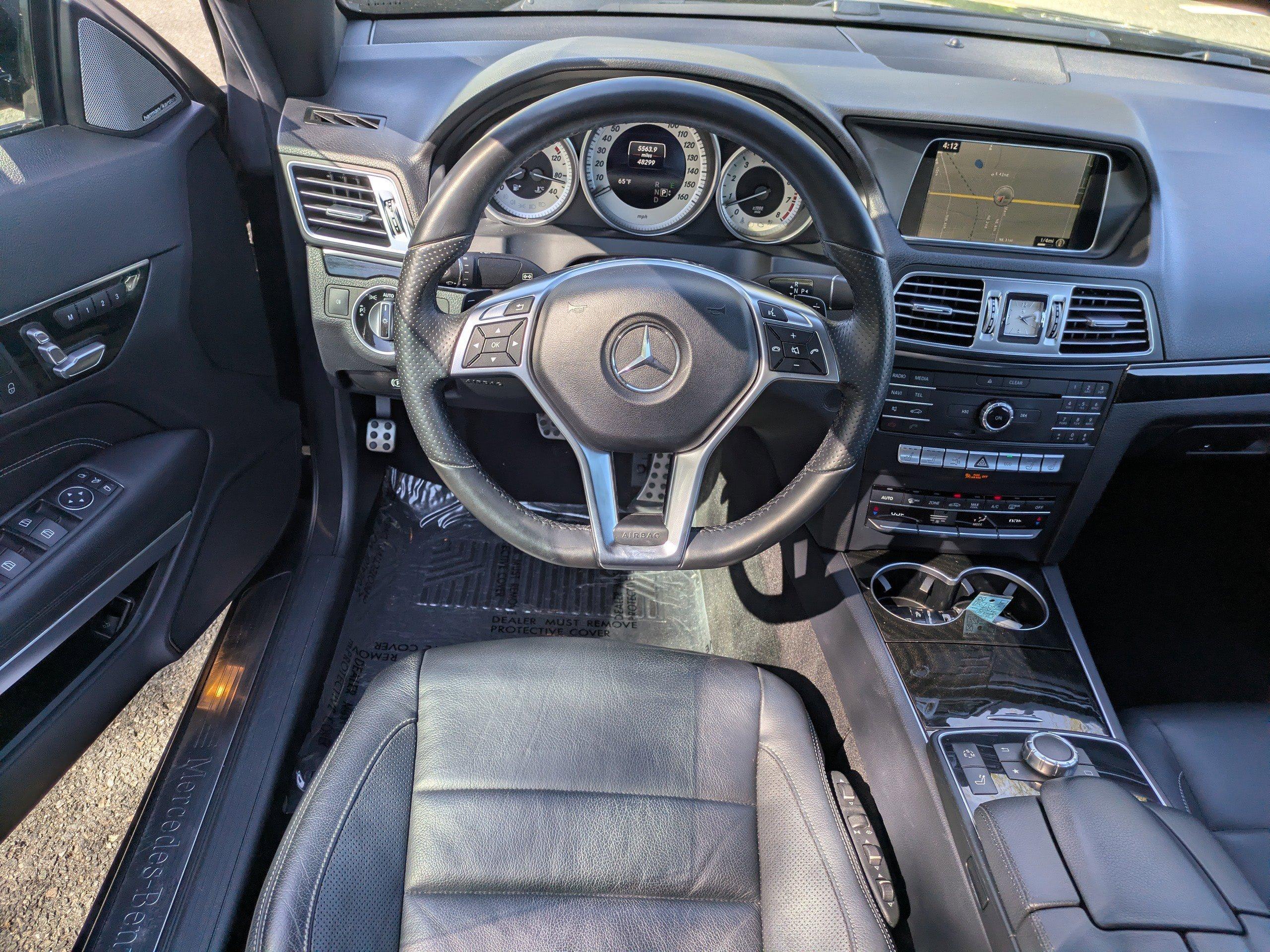 Mercedes-Benz E 400 Rwd Convertible - Thumbnail 16