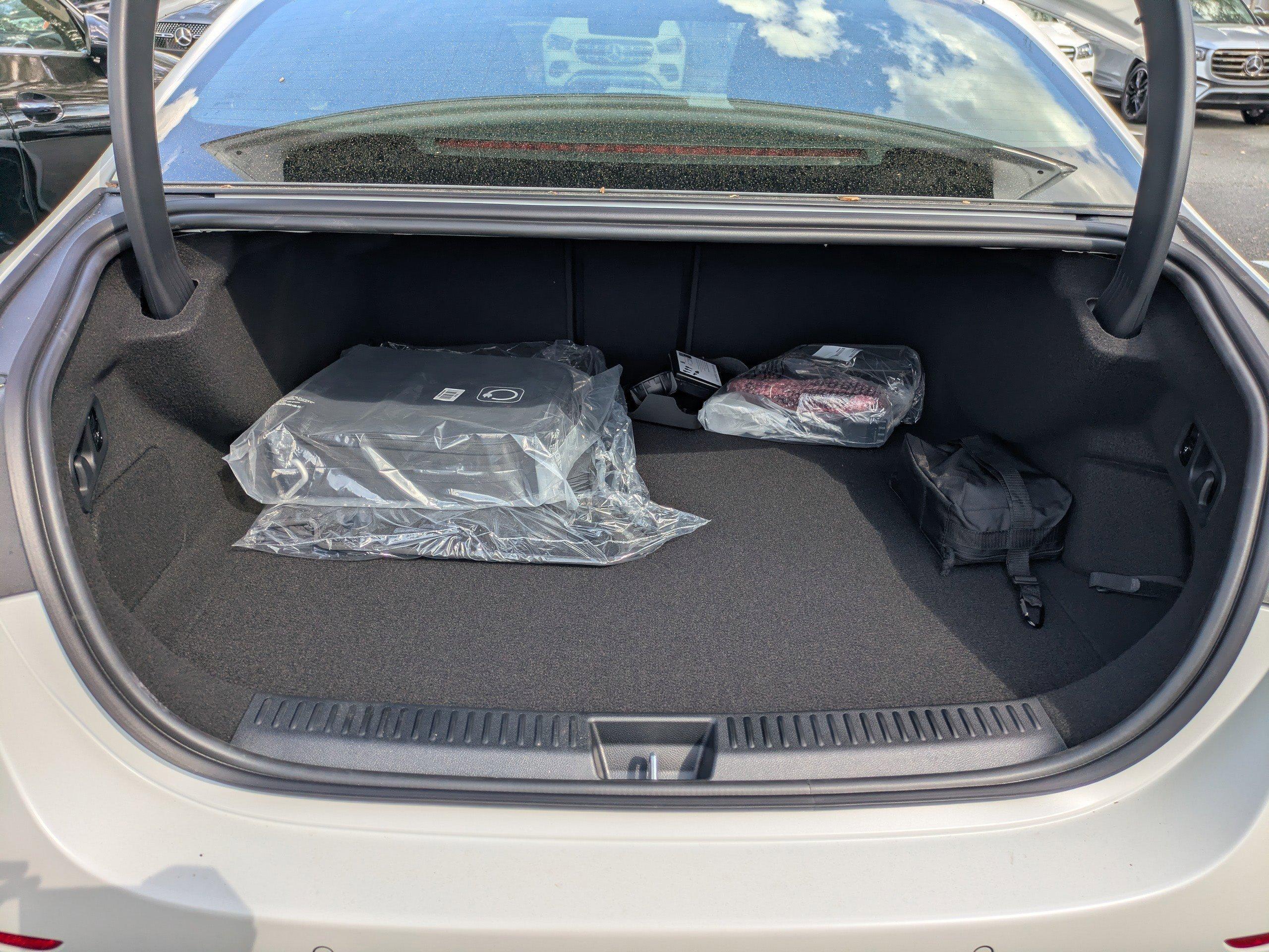 Mercedes-Benz Sedan Amg® E 53 E 4Matic®+ With Navigation & Awd - Thumbnail 13