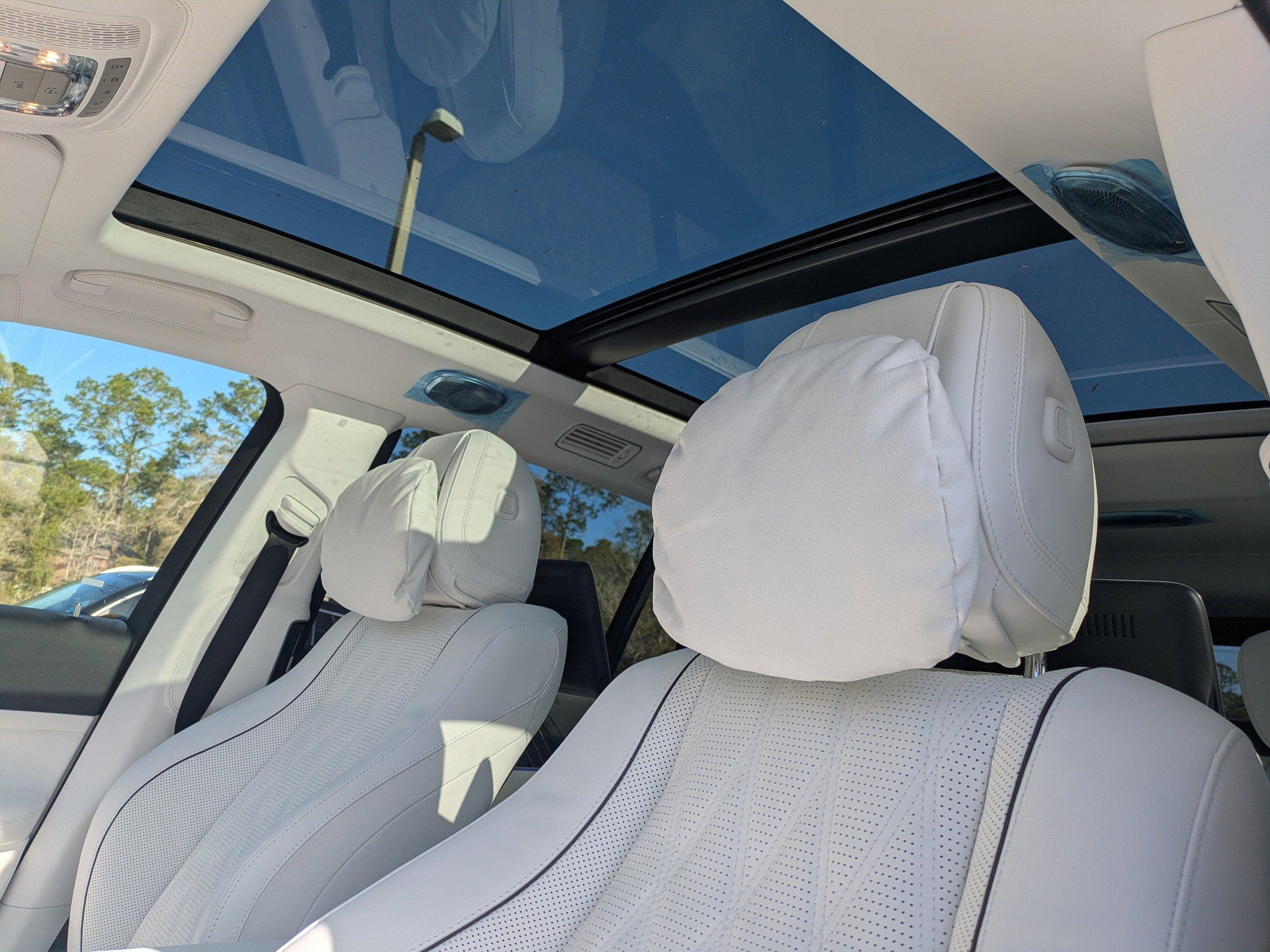 Mercedes-Benz Gls Suv Maybach 600 With Navigation & Awd - Thumbnail 5