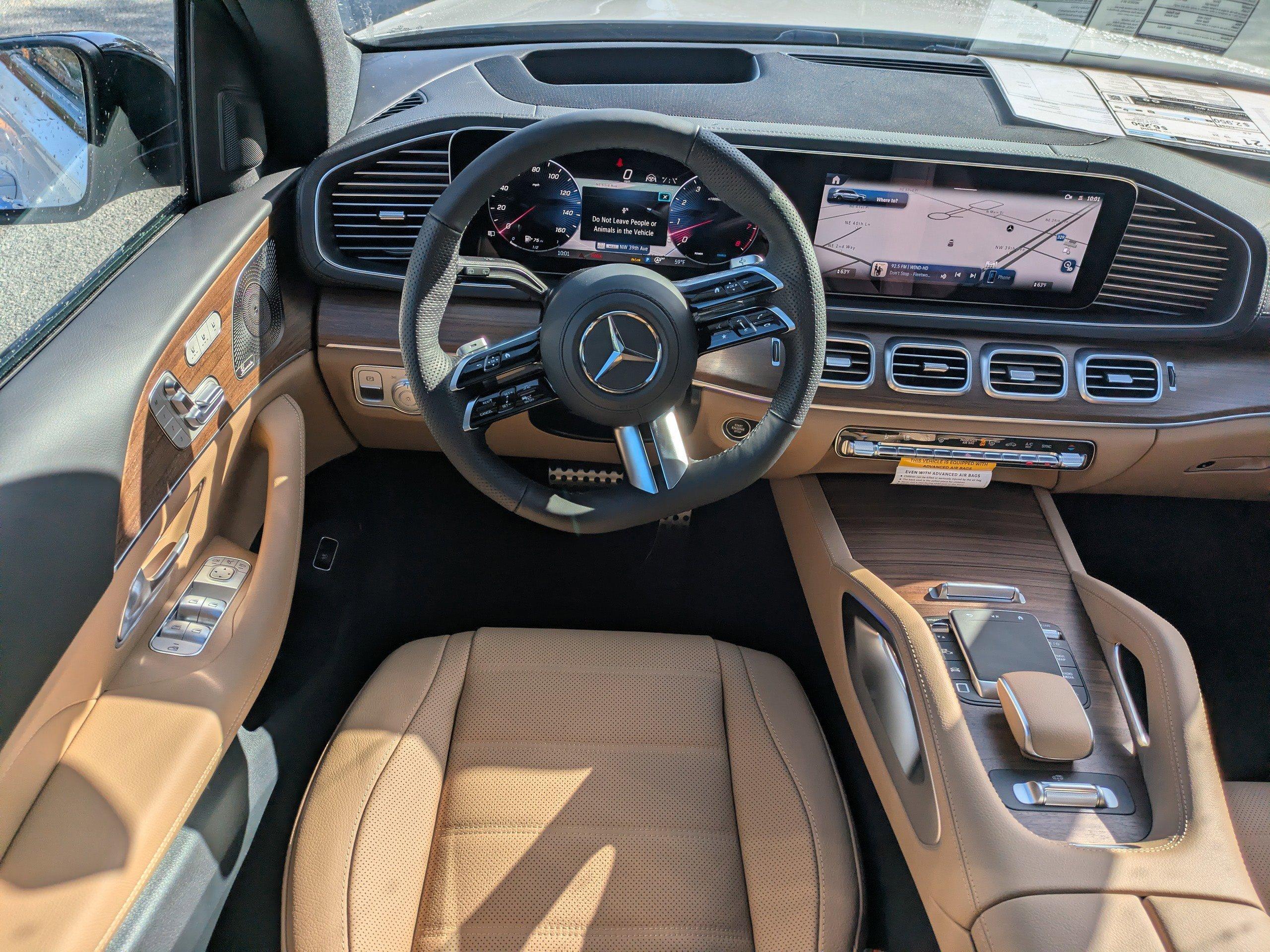 Mercedes-Benz Gls Suv 450 With Navigation & Awd - Thumbnail 19